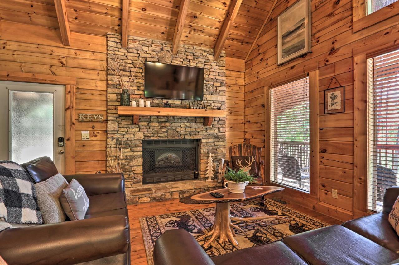 Sevierville Cabin With Deck Minutes To Pigeon Forge Eksteriør bilde