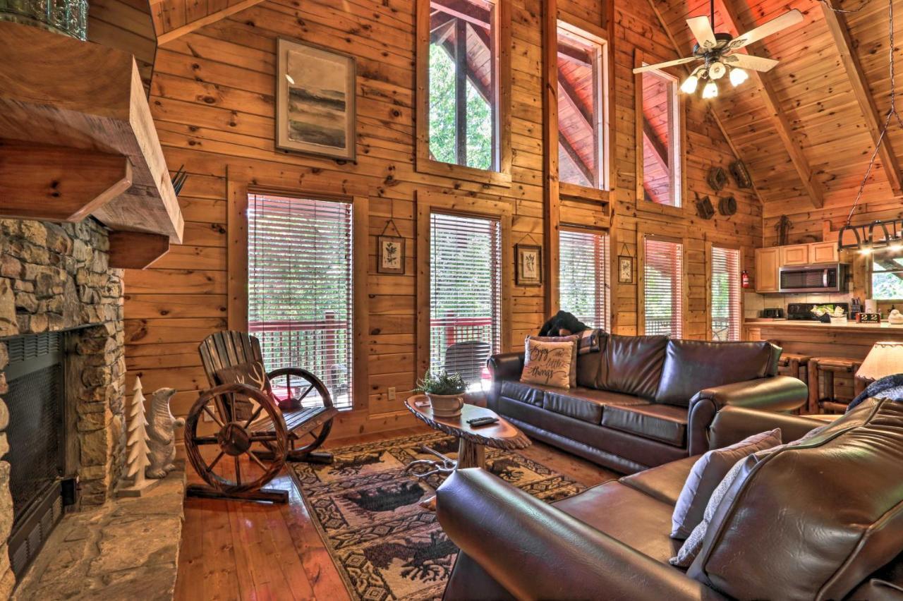 Sevierville Cabin With Deck Minutes To Pigeon Forge Eksteriør bilde