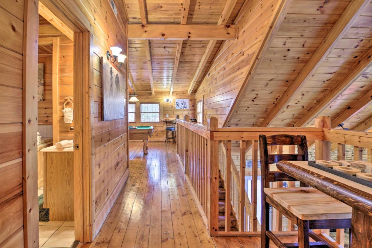Sevierville Cabin With Deck Minutes To Pigeon Forge Eksteriør bilde