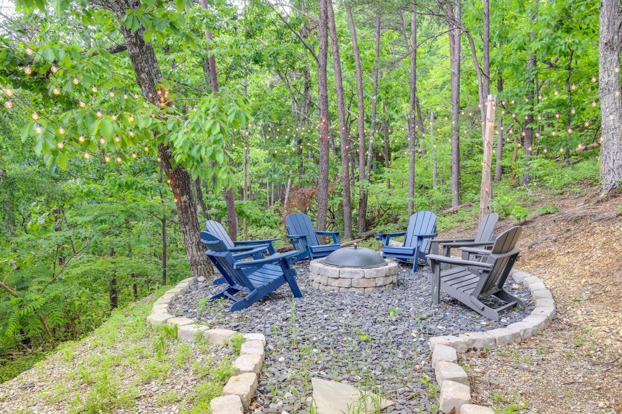 Sevierville Cabin With Deck Minutes To Pigeon Forge Eksteriør bilde