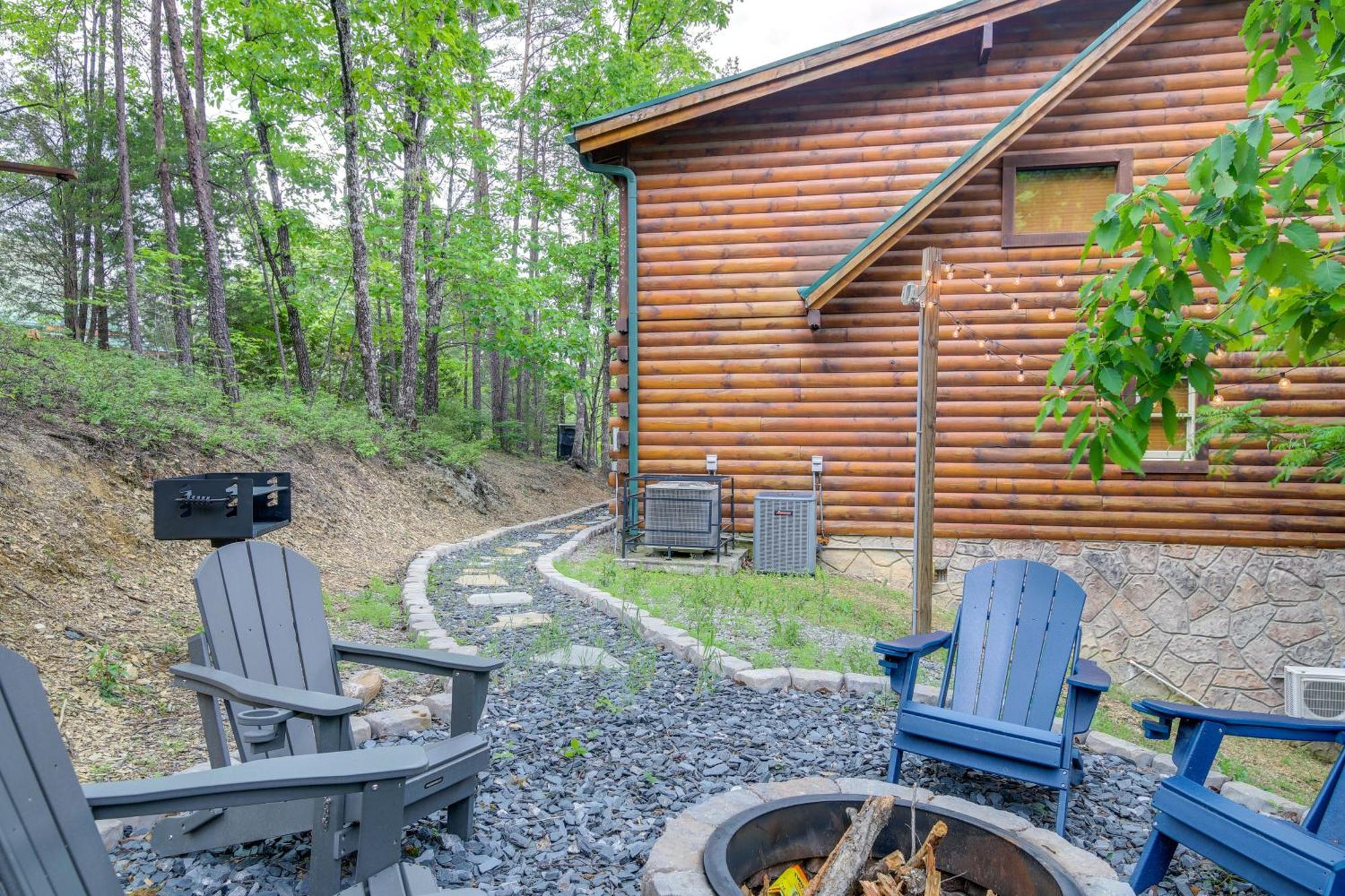Sevierville Cabin With Deck Minutes To Pigeon Forge Eksteriør bilde