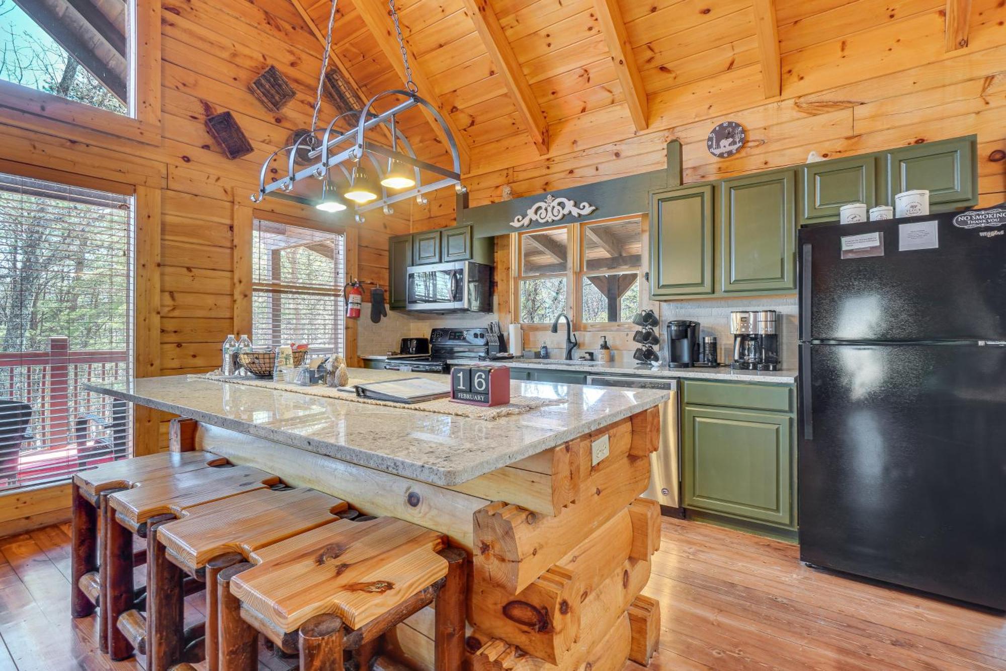 Sevierville Cabin With Deck Minutes To Pigeon Forge Eksteriør bilde